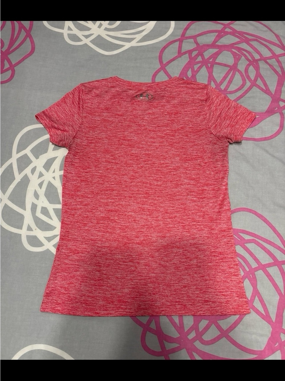 Under Armour Hot Pink Heatgear Top - Picture 5 of 8